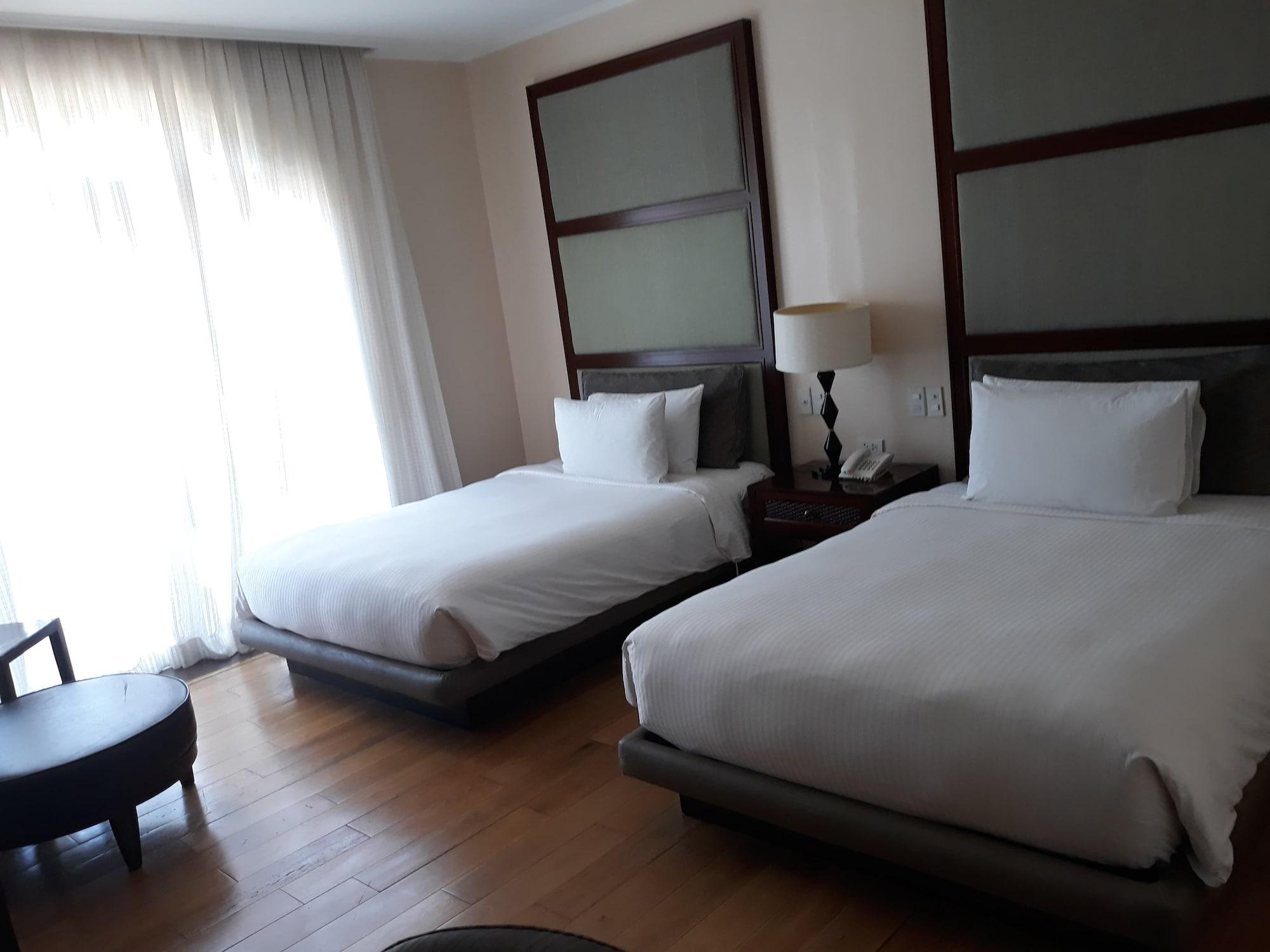 Hotel Venezia Legazpi Buitenkant foto