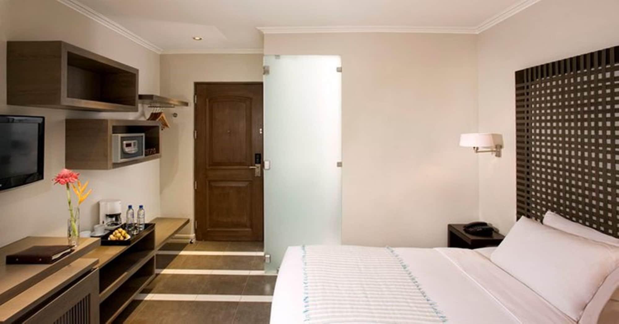 Hotel Venezia Legazpi Buitenkant foto